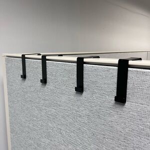 Black Over-the- Wall Cubicle Hooks